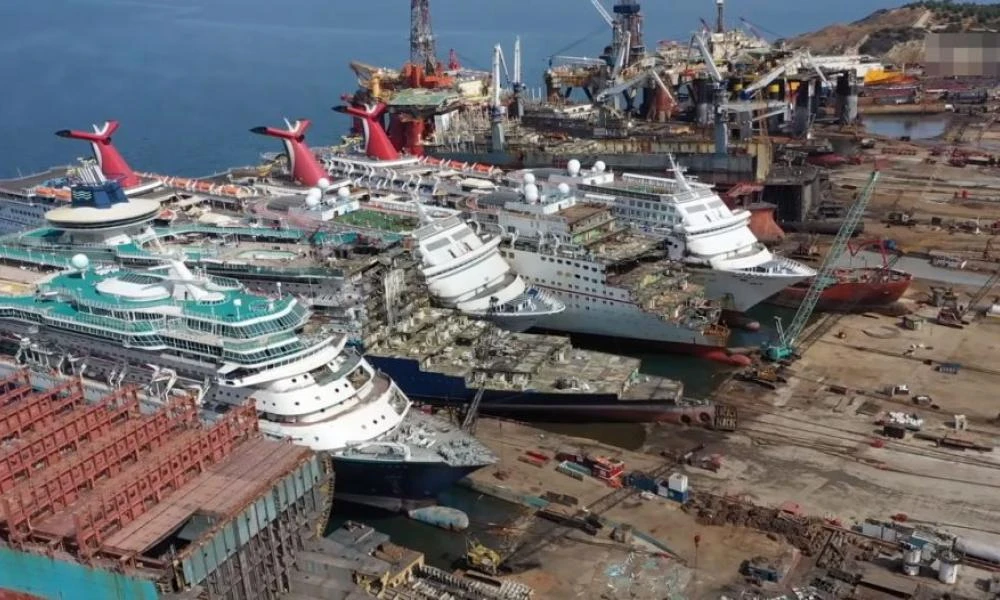 Κρουαζιέρα: Ρεκόρ πλοίων έβαλε ρότα για διάλυση